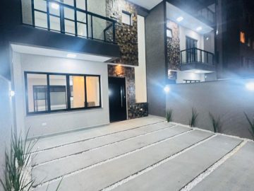 Casa Triplex � Venda